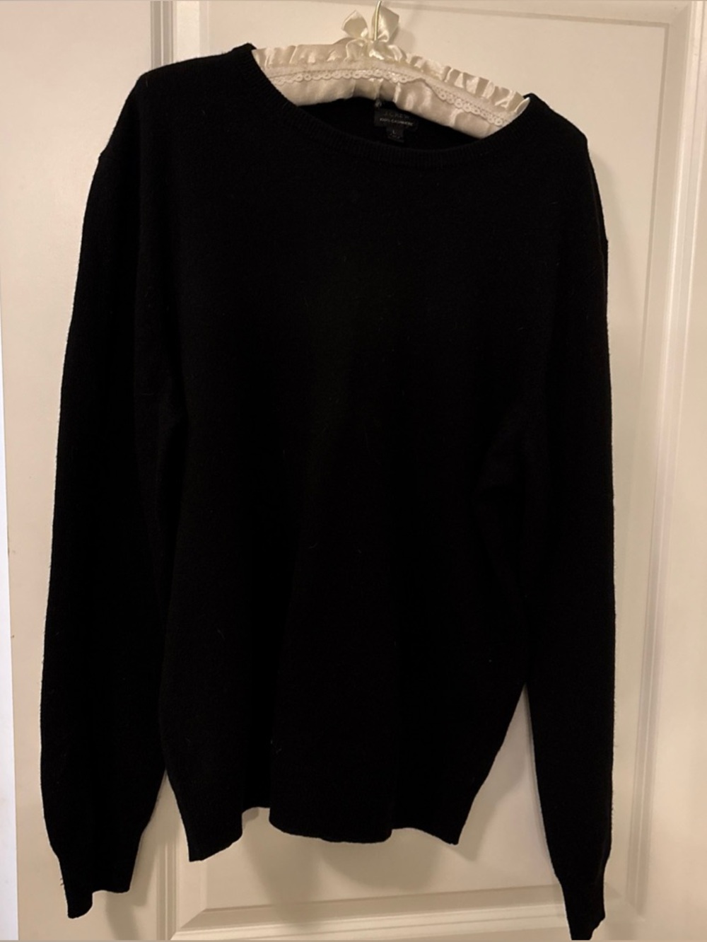 J.Crew Black Crewneck Cashmere Sweater-Large Classic Minimalist-SOFT